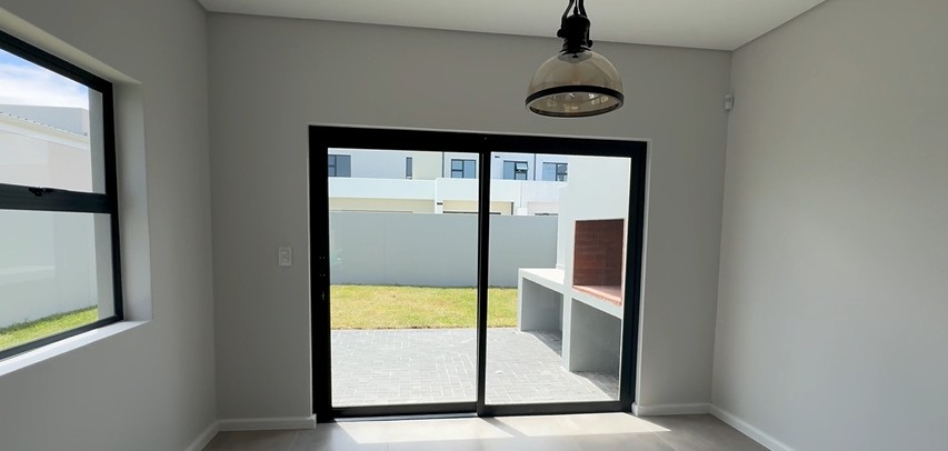 4 Bedroom Property for Sale in Sandown Western Cape